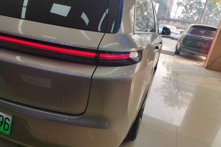 Used Li Auto L8 2024 Ultra Model
