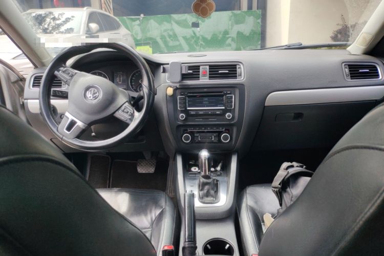 Used Volkswagen Sagitar 2012 1.4TSI Automatic Luxury Edition
