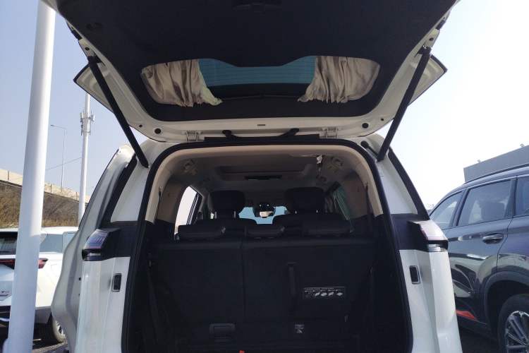 Used GAC Trumpchi Trumpchi E8 2024 Honor Series 2.0L Honor Edition