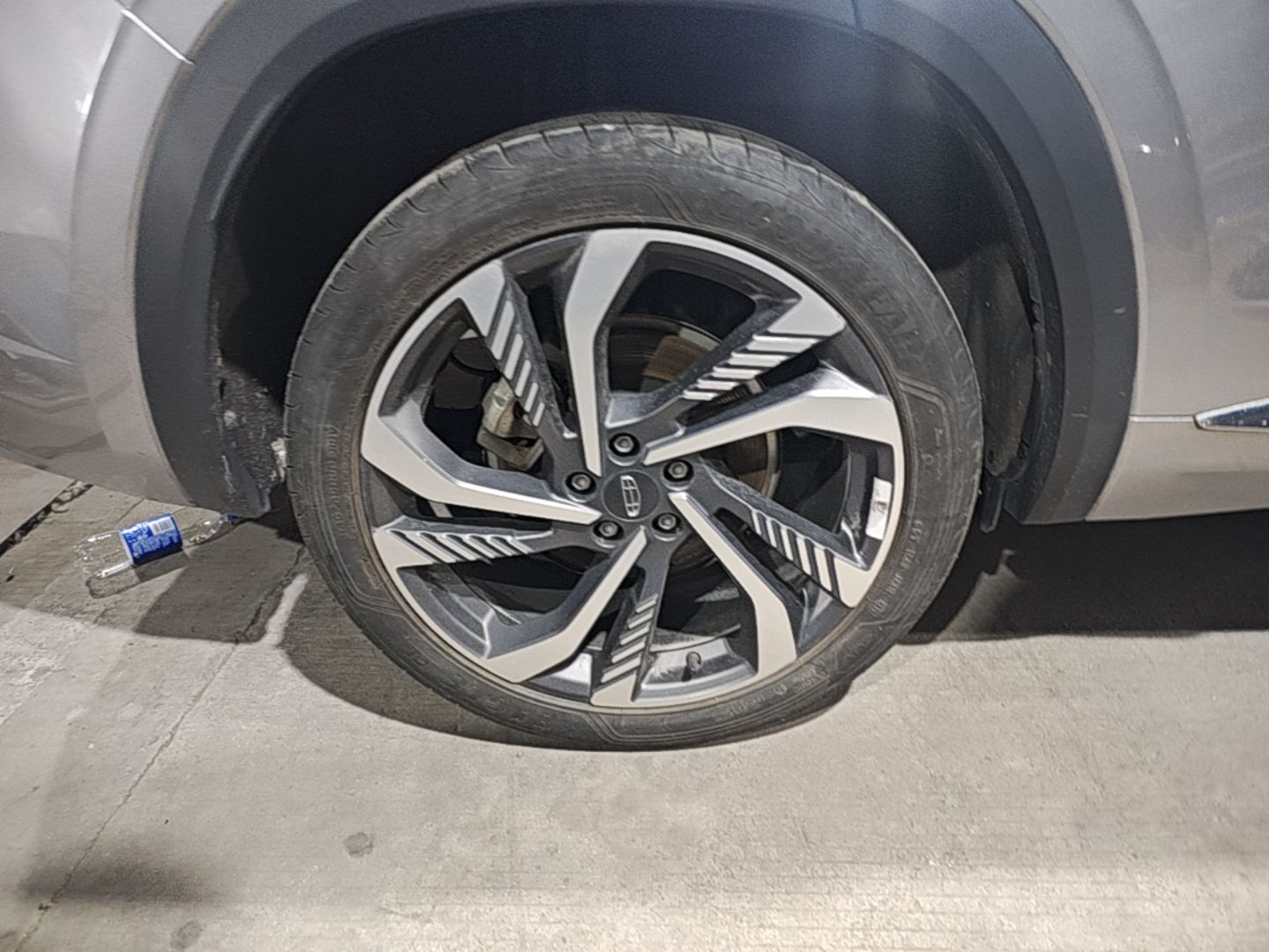 Geely Auto Monjaro L 2024 2.0TD High-Power Automatic Two-Wheel Drive Skyline Edition — снимка 11