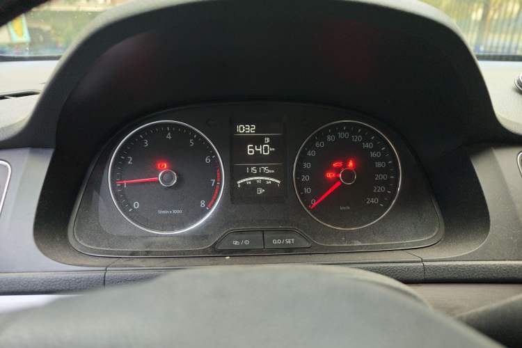 Used Volkswagen Lavida 2013 Restyled Classic 1.6L Manual Comfort Edition Instrument Cluster