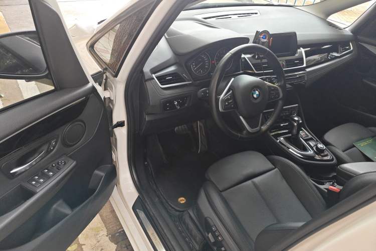 Used BMW 2 Series Gran Tourer 2015 218i Sports Design Package