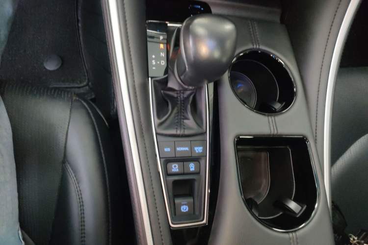 Used Toyota Avalon 2022 2.5L Luxury Edition