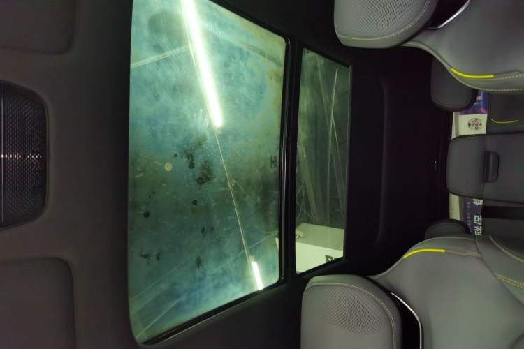 Used Lynk & Co 08 EM-P 2025 220 km All-Wheel-Drive Performance Halo