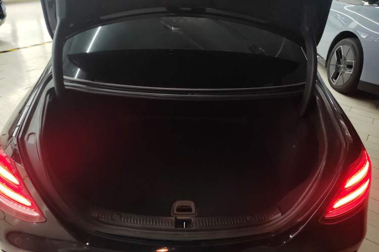 Used Mercedes-Benz E-Class 2016 E 200 L