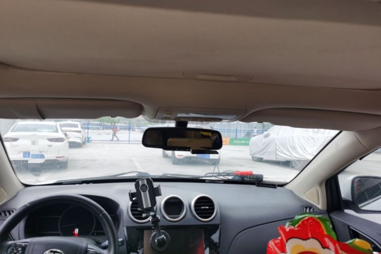 Used BYD S7 2015 2.0T Upgraded Automatic Luxury Version
