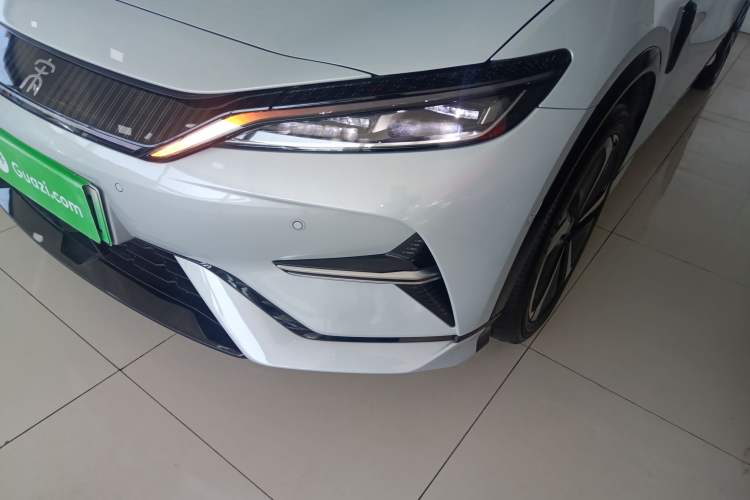 Used BYD Song L EV 2025 Intelligent Driving Version 662 km LiDAR Excellence Edition