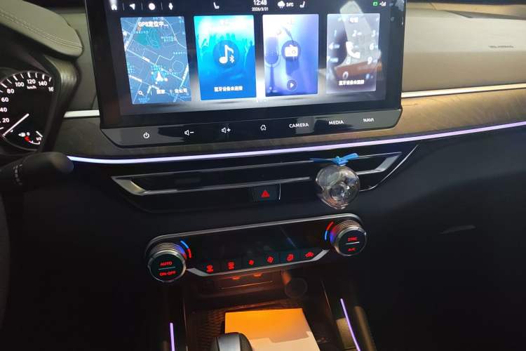 Used Nissan Teana 2022 2.0L XL-Upr Enjoyment Edition Audio And AC Panel