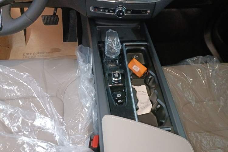 Used Volvo XC60 2026 B5 4x4 Smart Luxury Edition