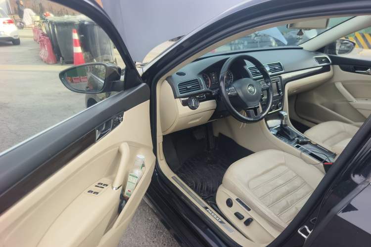 Used Volkswagen Passat 2015 1.8TSI DSG Prestige Edition