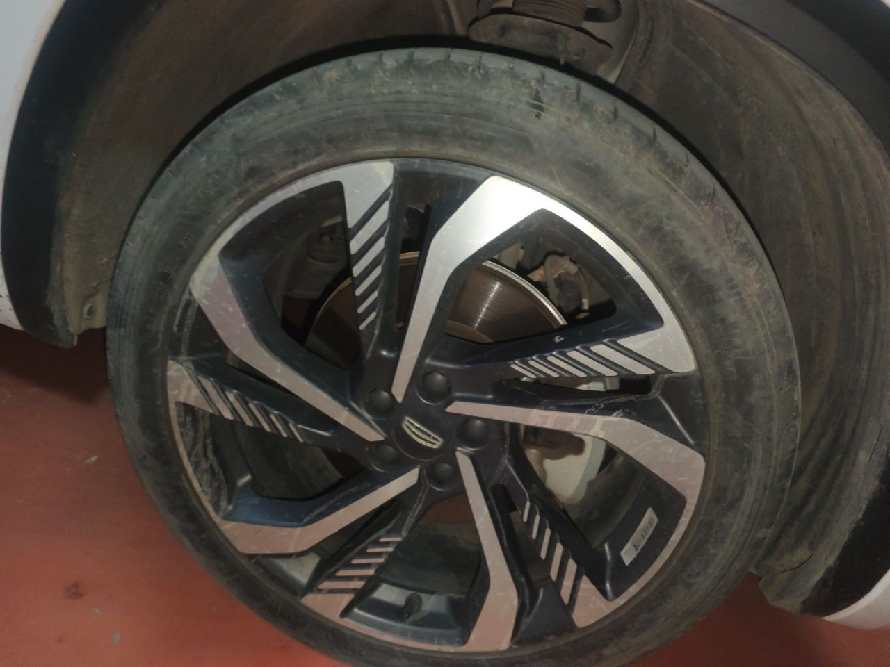 Geely Auto Monjaro L 2021 2.0TD DCT EVO Two-Wheel Drive Smart Luxury Version — снимка 8
