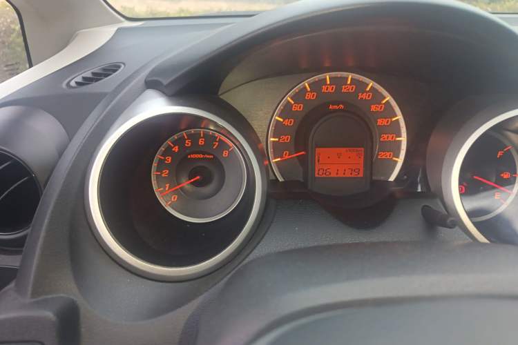 Used Honda Fit 2011 1.5L Automatic Luxury Edition
