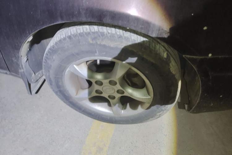 Used Geely Auto Classic Emgrand 2013 Hatchback 1.5L Manual Luxury Model