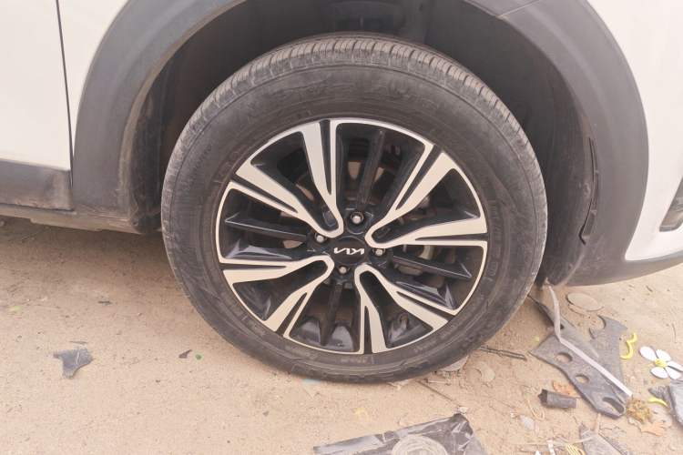 Used Kia kx1 Stonic 2021 1.4L CVT Sunroof Model Right Front Wheel Hub