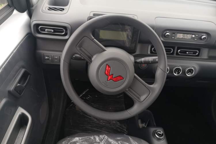 Used Wuling Zhiguang New Energy 2025 Comfort Model