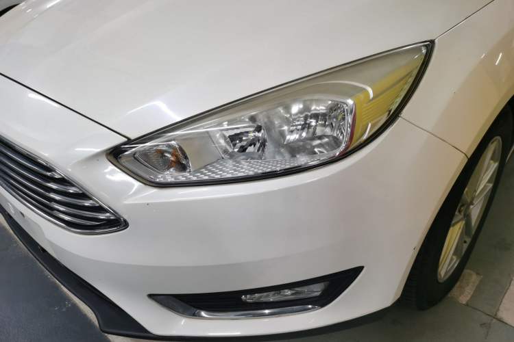 Used Ford Focus 2017 Sedan 1.6L Automatic Fashion Edition Smart Drive Version
