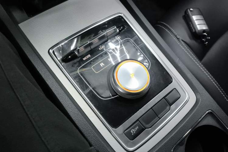 Used Roewe i6 New Energy 2017 45T Hybrid Connect & Smart Enjoyment Edition
