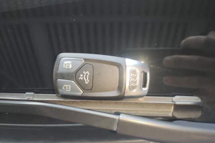 Used Audi A4L 2022 40 TFSI Fashion Dynamic Model
