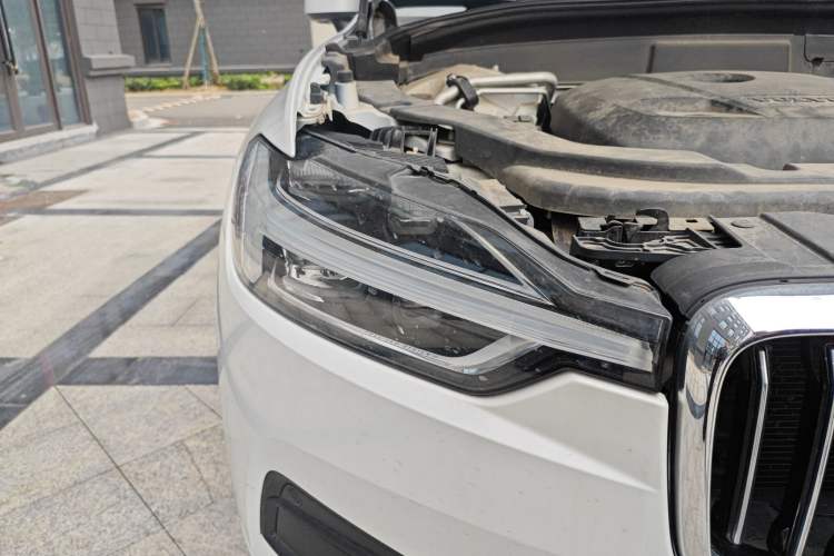 Used Volvo XC60 2019 T5 4x4 Smart Edition China V Standard