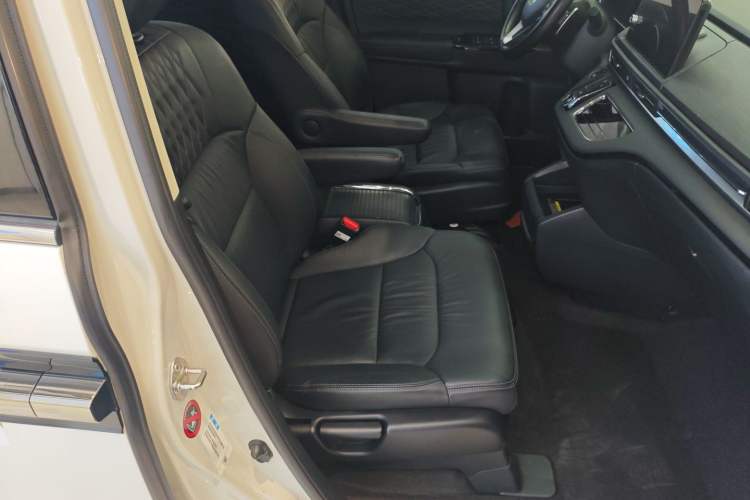 Used Honda Elysion 2022 2.0L eHEV Luxury First Edition