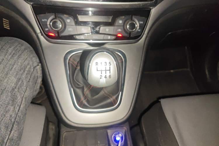 Used Haval M6 2018 1.5T Manual Two-Wheel Drive Urban Model
