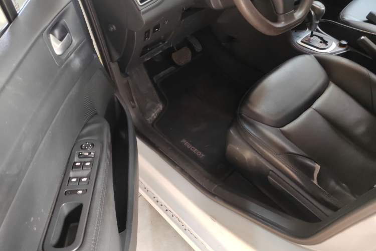 Used Peugeot 308 2014 Enjoy Edition Classic 1.6L Automatic Premium Model