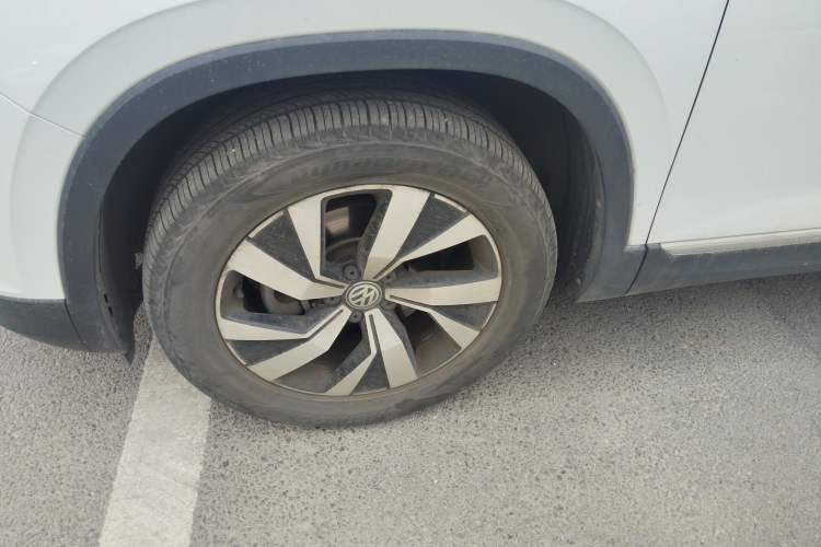 Used Volkswagen Tayron 2020 330TSI Two-Wheel Drive Luxury Smart Connectivity Version
