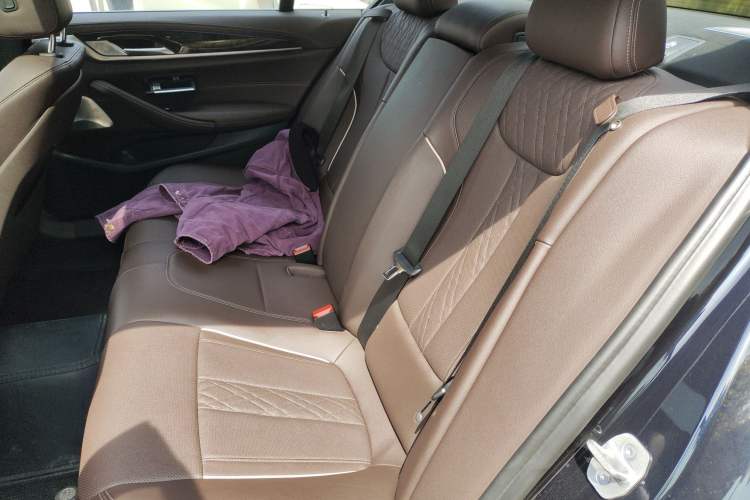 Used BMW 5 Series 2021 Facelifted 525Li M Sport Package
