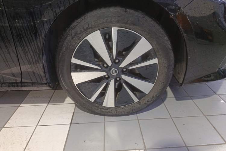 Used Nissan Teana 2021 2.0L XL Comfort Edition Right Front Wheel Hub