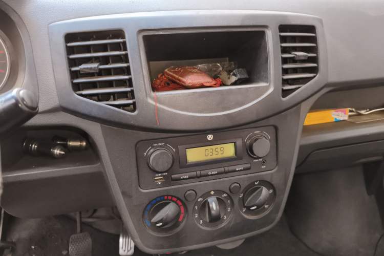 Used BAIC Weiwang 205 2013 1.0L Joy version Audio And AC Panel