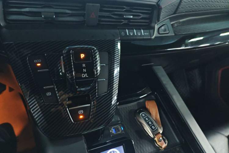 Used Juntian Black Warrior Youth 2025 2.0T Gasoline Top-of-the-Line Version