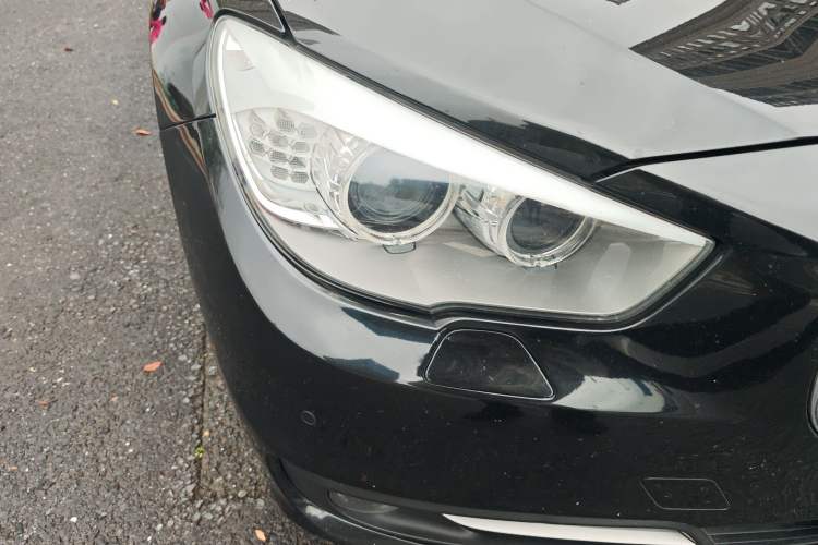Used BMW 5 Series GT 2015 528i Leading Model Right Front Headlight
