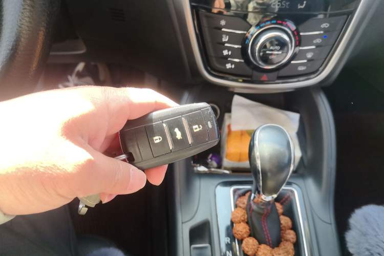 Used Changan CS75 2014 1.8T Automatic Elite Model China IV Standard