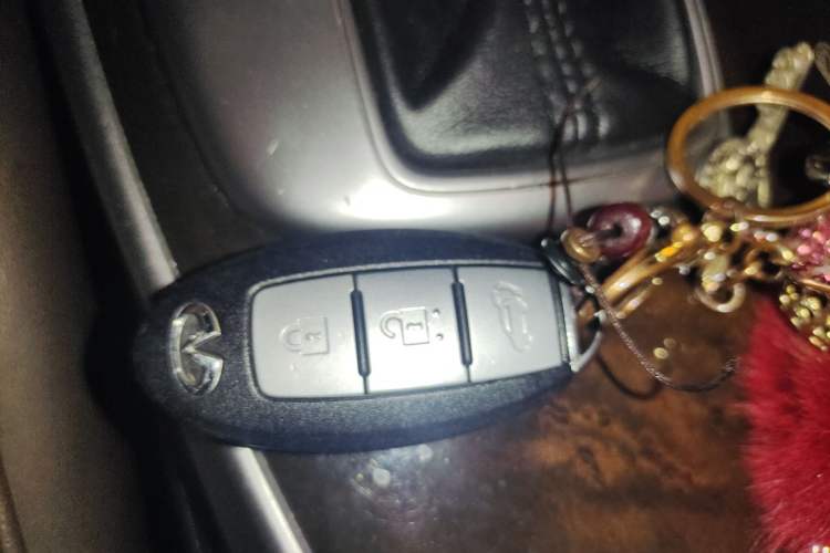 Used Infiniti QX60 2014 2.5 S/C Hybrid Two-Wheel Drive Excellence Edition
