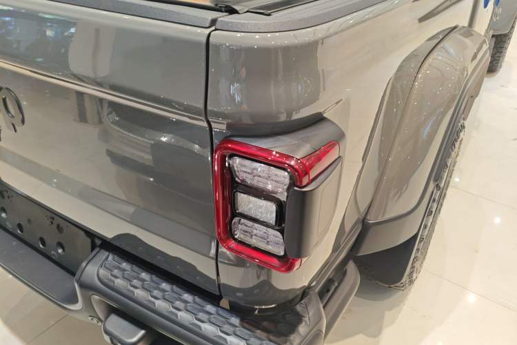 Used Jeep Gladiator 2022 3.6L Pioneer Edition
