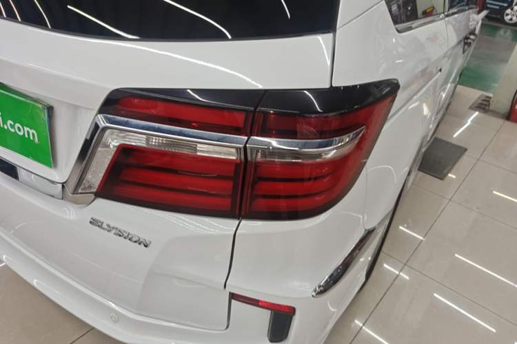 Used Honda Elysion 2016 2.4L Luxury Edition