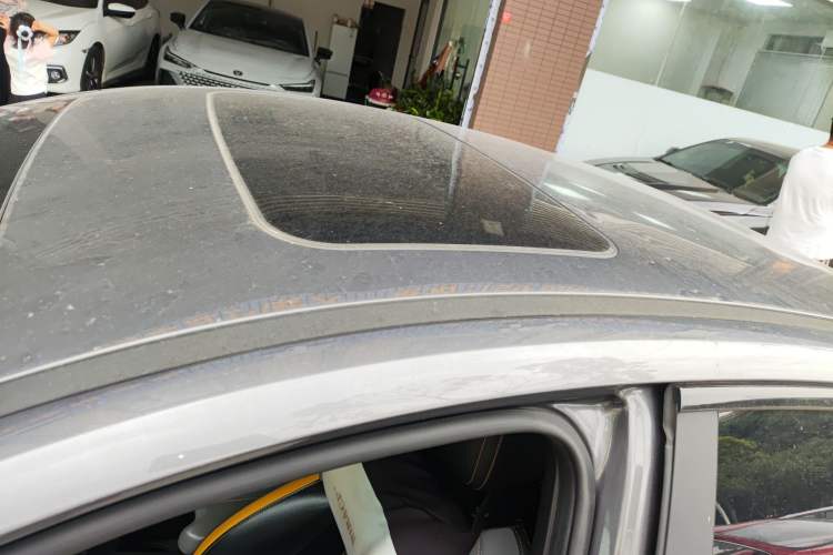 Used GAC Trumpchi EMPOW 2021 270T DCT J15 Version Roof