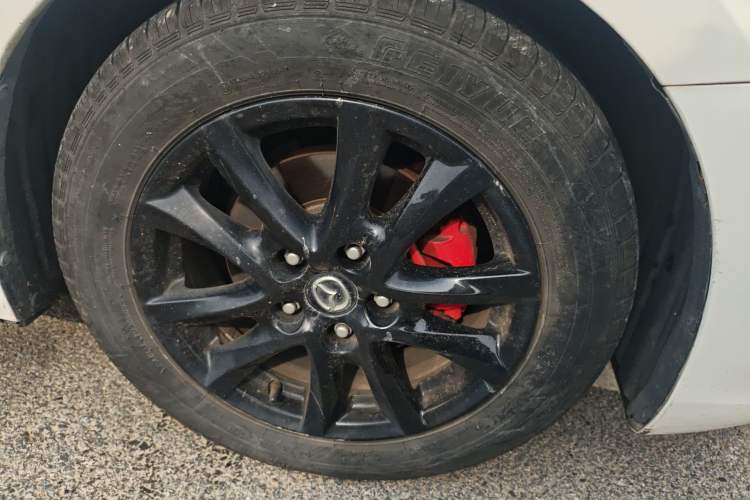 Used Mazda 3 Axela 2017 Sedan 1.5L Automatic Luxury Model Emission Standard China V Right Front Wheel Hub