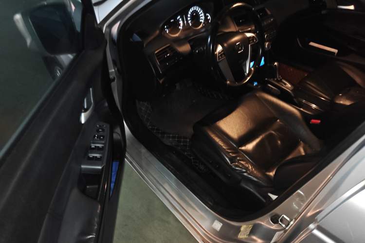 Used Honda Accord 2013 2.0L SE
