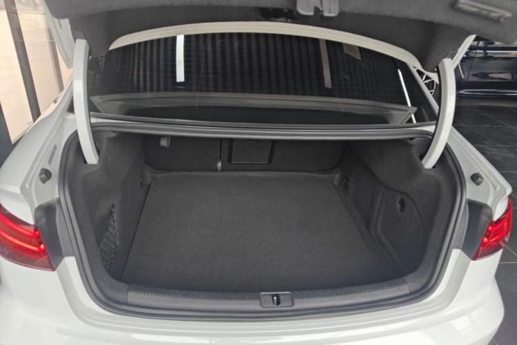 Used Audi A3 2019 Limousine 35 TFSI Style Edition China VI Emission Standard
