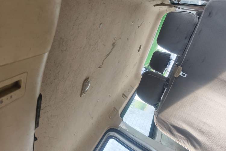 Used CHANGAN KAICHENG Ruixing M90 2017 2.0L Value Edition 6-Seater Hatchback 4G94S Headliner