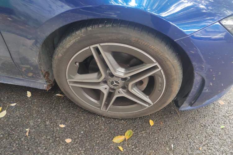 Used Mercedes-Benz CLA 2022-Year Updated CLA 200 Right Front Wheel Hub