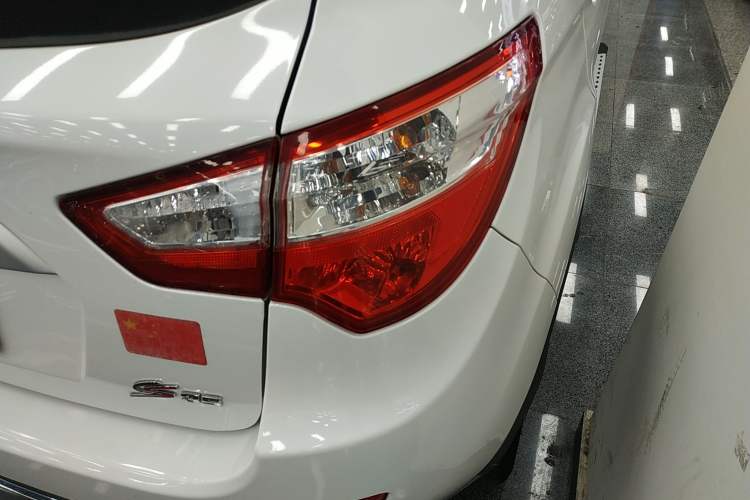 Used Changan CS35 2016 1.6L Manual Luxury Model China V Standard