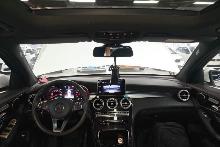 Used Mercedes-Benz GLC 2018 GLC 260 4MATIC Dynamic Edition
