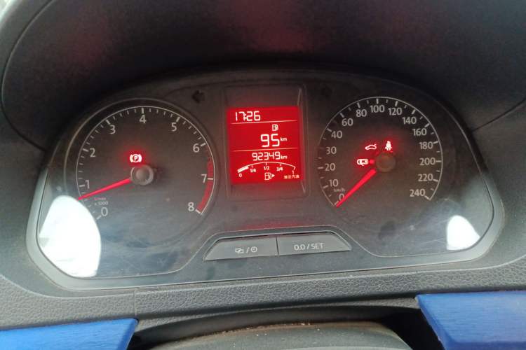 Used Volkswagen Jetta 2015 Zhihui Edition 1.4L Manual Comfort Model
