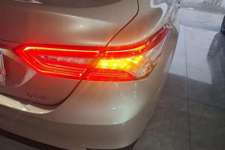 Used Toyota Camry 2019 2.0G Luxury Edition China VI Standard