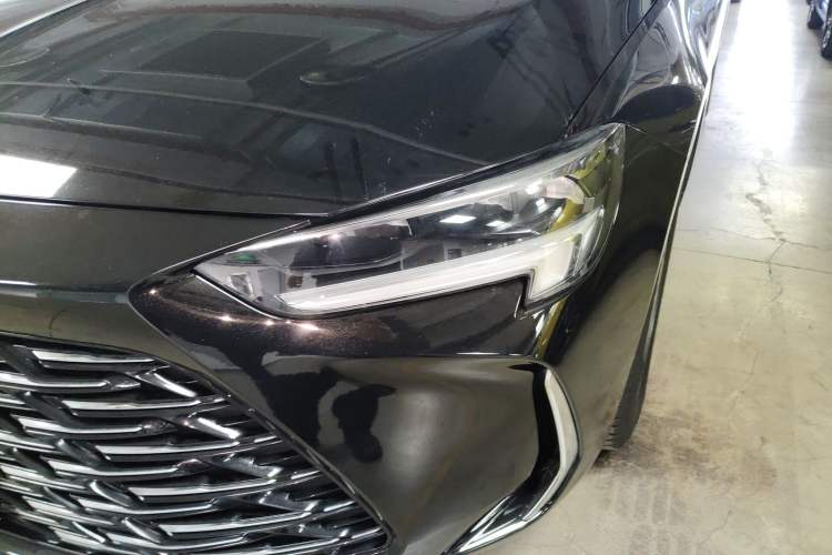 Used Buick Regal 2024 25T Deluxe Edition Left Front Headlight