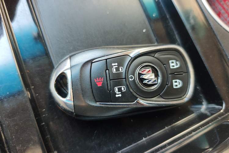 Used Buick GL8 2021 ES Land Cruiser 653T Luxury Edition
