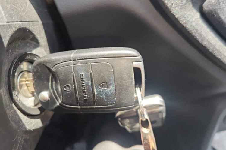 Used Wuling Zhengtu 2021 1.5L Adventure LAR Vehicle Key