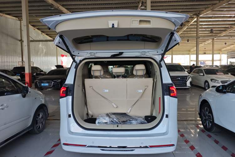 Used Buick GL8 New Energy 2025 Lushang First-Drive Edition 7-Seater
